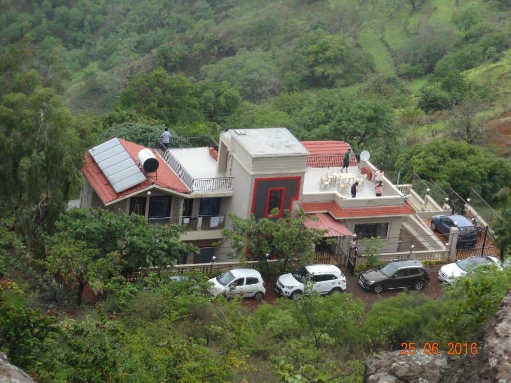פנצ'גאני Malhar Bungalow מראה חיצוני תמונה