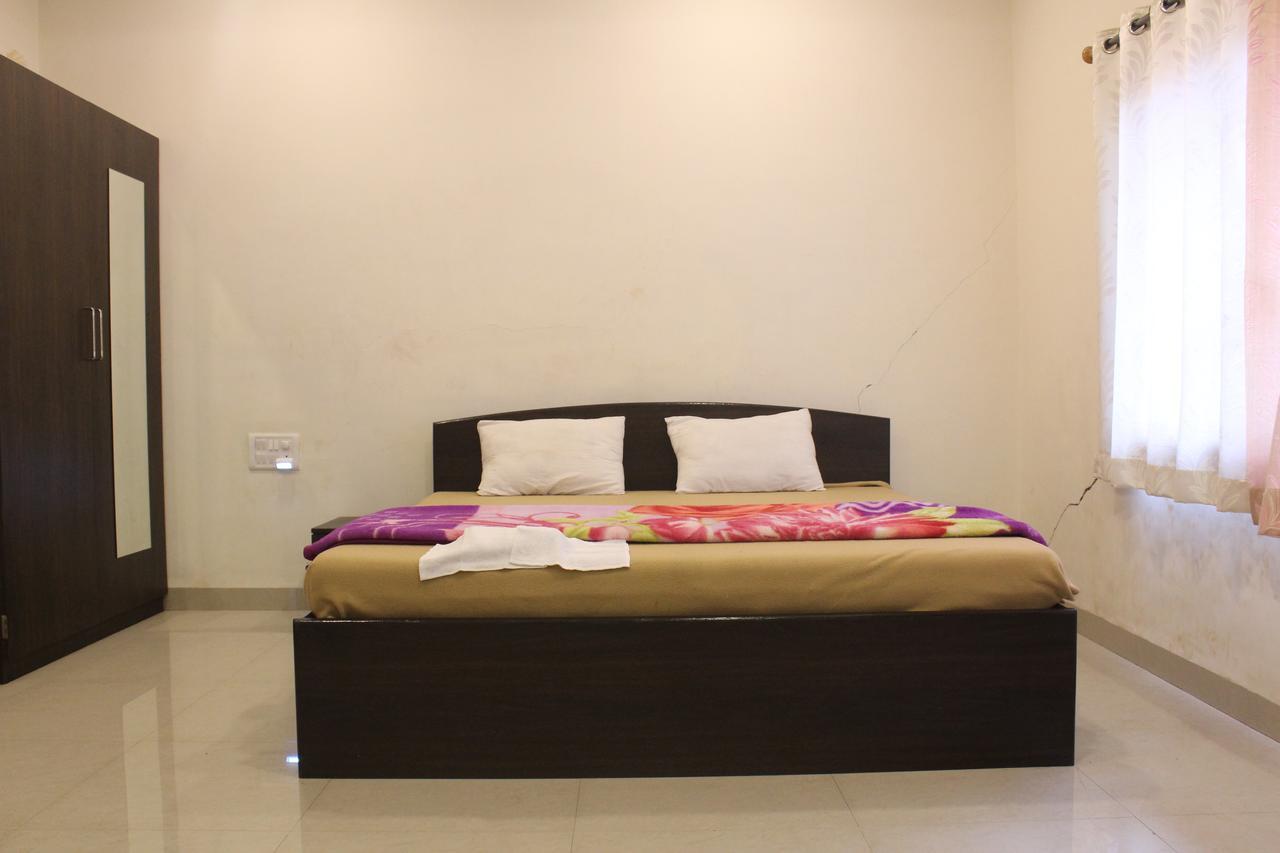 פנצ'גאני Malhar Bungalow מראה חיצוני תמונה