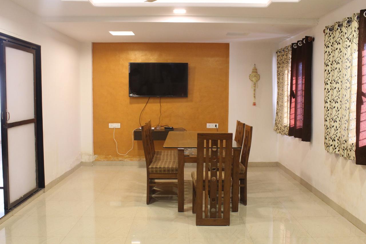 פנצ'גאני Malhar Bungalow מראה חיצוני תמונה