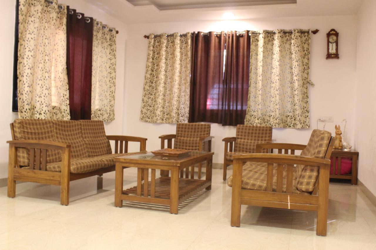פנצ'גאני Malhar Bungalow מראה חיצוני תמונה